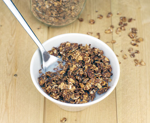 Cocoa Granola Made Without Oil
