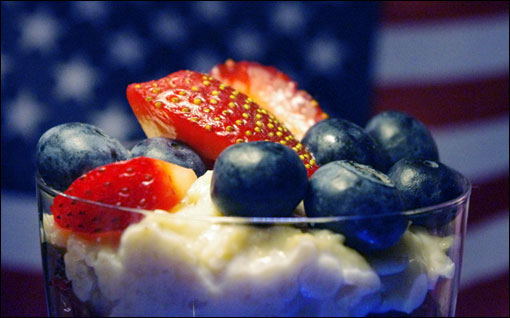 Fourth Of July Red, White & Blue Oatmeal Parfaits