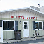 Benny's Donuts in Owosso