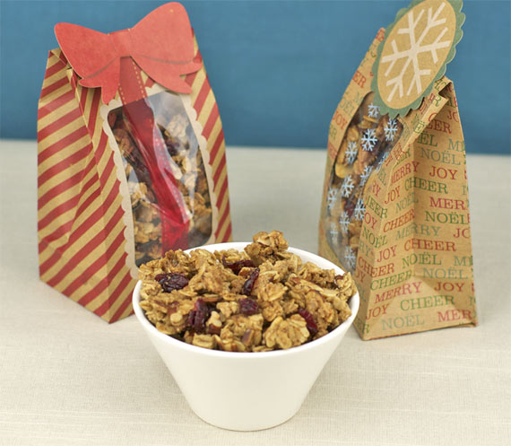 How To Make Granola With Clusters - Holiday Edition