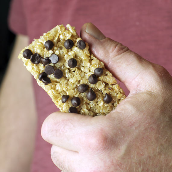 No-Bake Chocolate Chip Breakfast Bar To Go