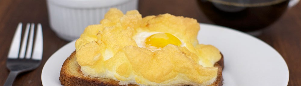 Retro Recipe: Baked Egg Nest