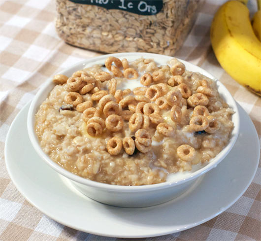 How To Make Banana Raisin Oatmeal In The Microwave