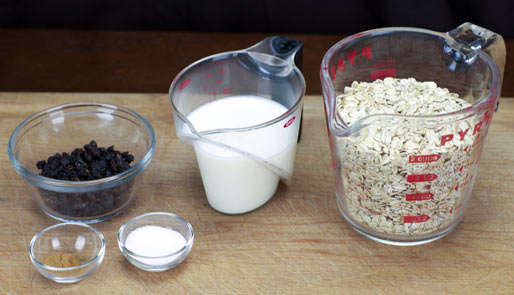 Cold Breakfast Oatmeal Ingredients