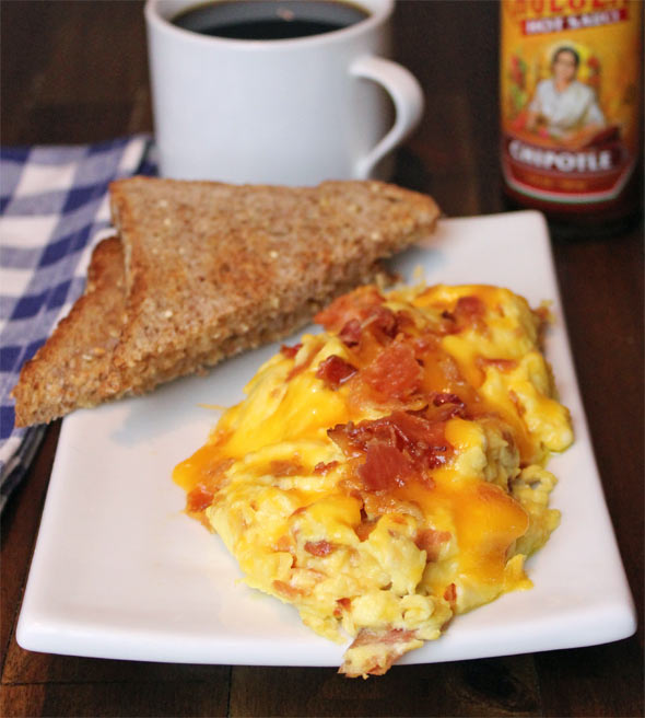 Spicy Bacon Omelet Scramble