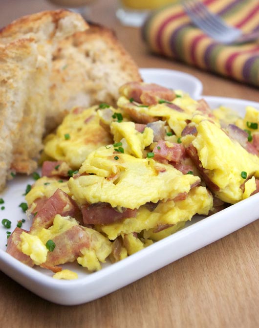 Ham And Onion Scramble