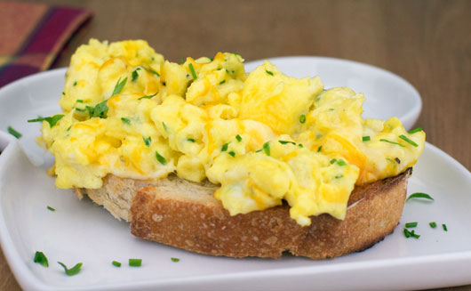 Fresh Herbs And Cheese Scramble