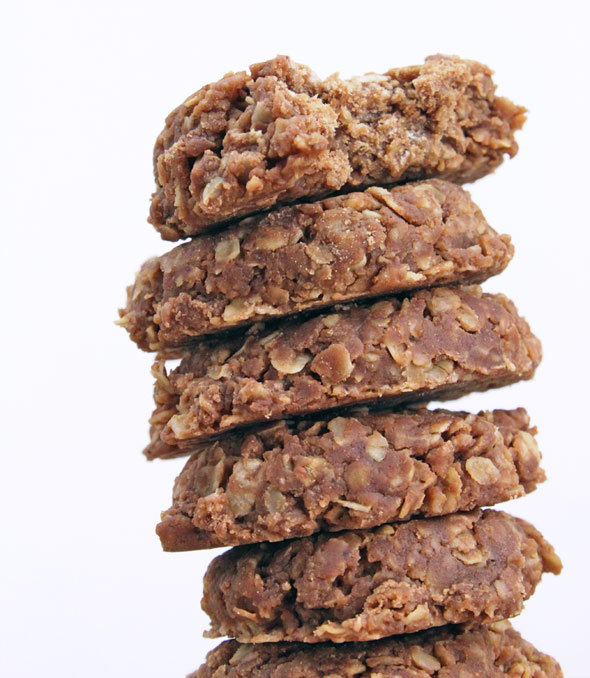 No-Bake Chocolate Oatmeal Cookies