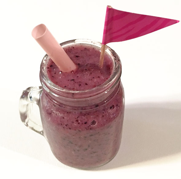 Mega Fast Berry Breakfast Smoothie