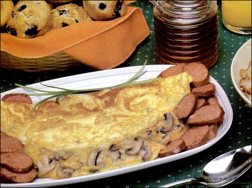 Cheddar Mushroom Omelet