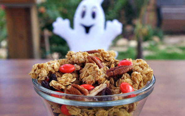 Halloween Pumpkin Pecan Pie Granola