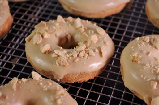 Baked Peanut Butter Banana Donuts