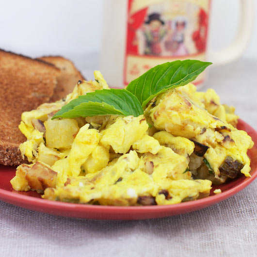 Basil Veggie Scramble